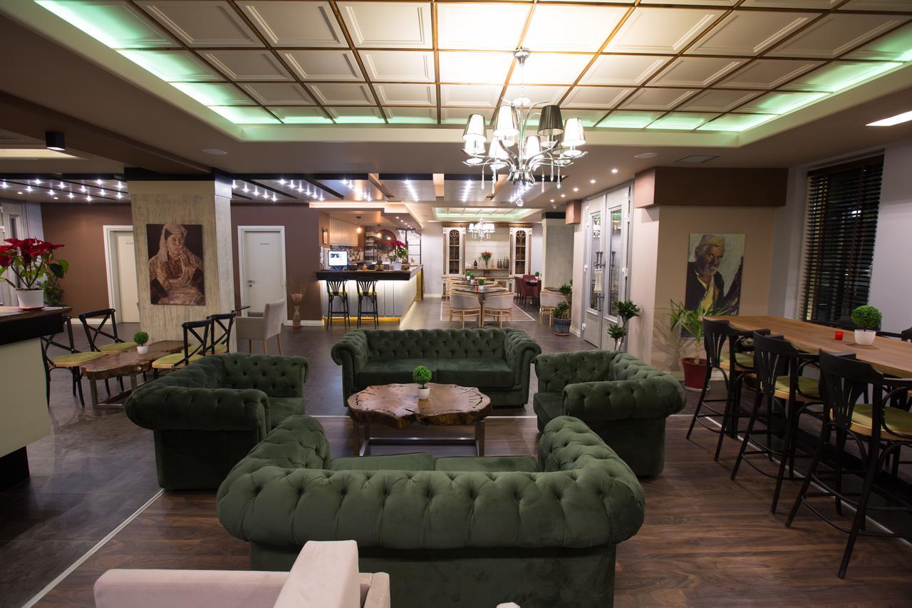 "L'Art De Vivre" Resort Korce Cameră foto
